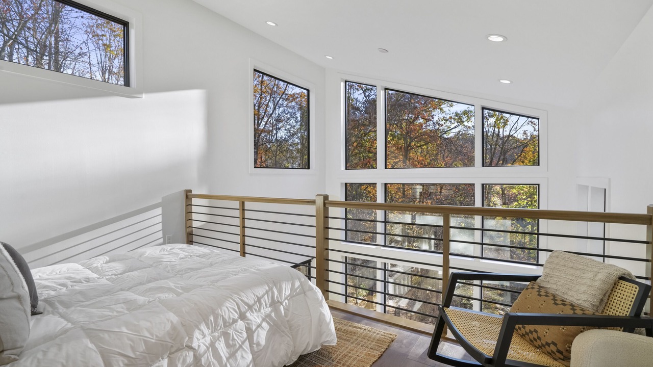 Photo of Bedroom in Laurelville