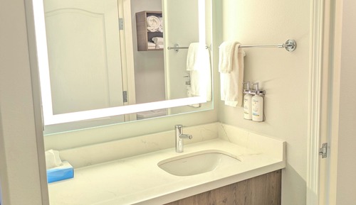 Suite, 1 Bedroom, Kitchen