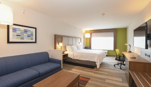 Suite, 1 King Bed, Accessible (Mobility, Access Tub, Living Area)