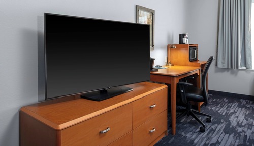 Room, 1 King Bed, Hearing Accessible