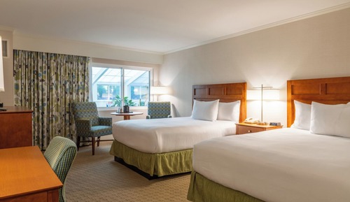 Standard Room 2 Queens Accessible Main Inn