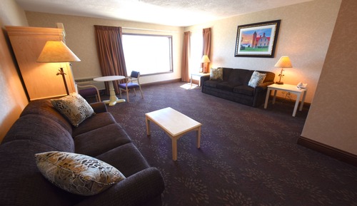 Family Room, Multiple Beds