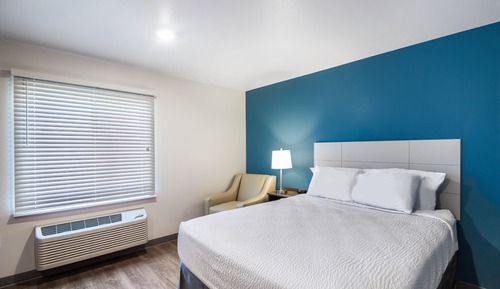 Suite, 1 Queen Bed, Non Smoking