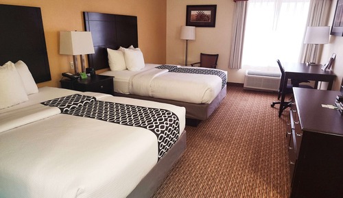 Room, 2 Queen Beds, Accessible, Non Smoking (Mobility/Hearing Impaired Accessible)