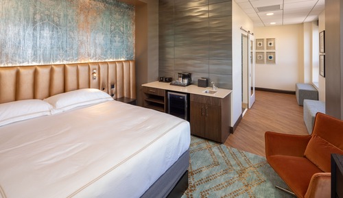 Deluxe Room, 1 King Bed, River View (Copper Penny River View)