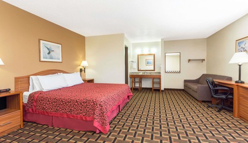 Standard Room, 1 King Bed
