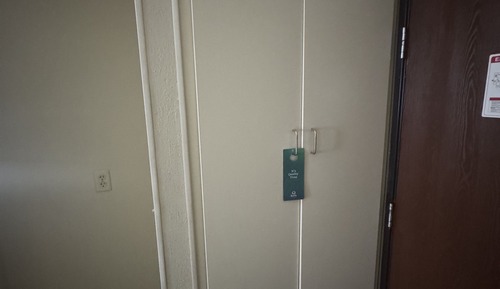 Standard Room, 1 Queen Bed, Accessible, Non Smoking (Accessible Tub)