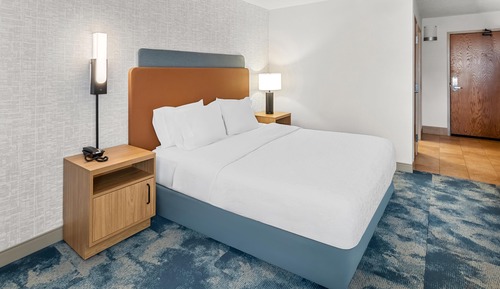 Room, 1 King Bed, Accessible, Bathtub
