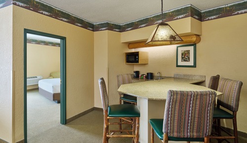 Room (Majestic Bear-Waterpark Included)