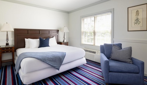 Room, Fireplace (Dock Square King )