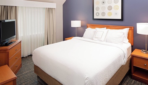 Premium Studio Suite, 2 Bedrooms (Penthouse Suite)