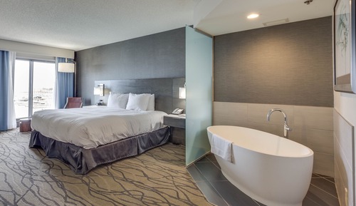 Room, 1 King Bed, Non Smoking, Marina View- With Soaking Tub