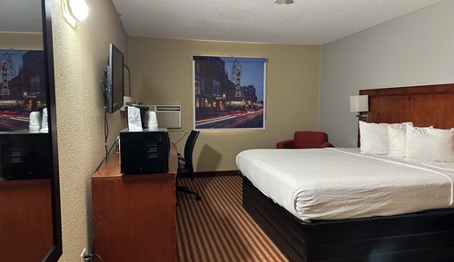 Room, 1 King Bed, Non Smoking