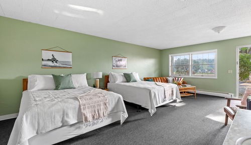 Family Studio Suite, 2 Queen Beds, Pets Allowed, Pool View