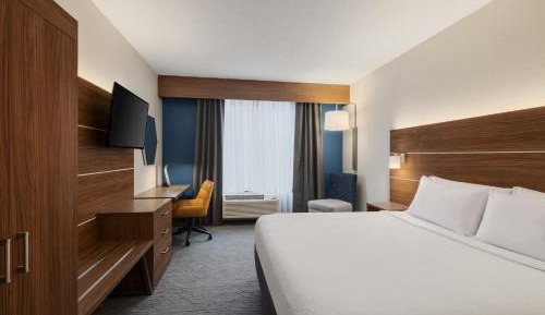 King Room - Mobility Access/Hearing Accessible