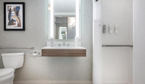 King Room - Hearing Accessible