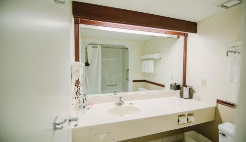 Standard Non-View Room- Two Queens