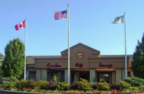 Romulus Hotel | Clarion Hotel Detroit Metro Airport