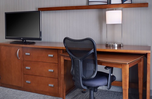 Downtown Detroit Hotel | Courtyard by Marriott Detroit Downtown