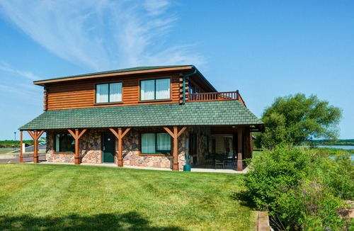 Ashland Hotel | Quality Inn Ashland - Lake Superior