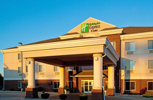 Dickinson Hotel | Holiday Inn Express Hotel & Suites Dickinson, an Ihg Hotel