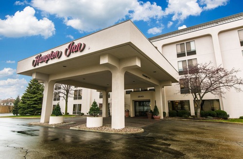 Ashwaubenon Hotel | Hampton Inn Green Bay