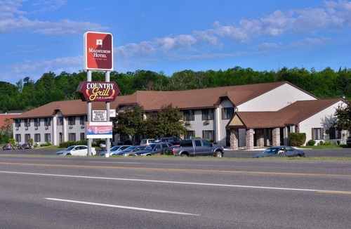 Ishpeming Hotel | Magnuson Hotel Country Inn