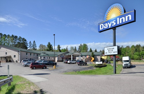 Marquette Hotel | Days Inn by Wyndham Marquette