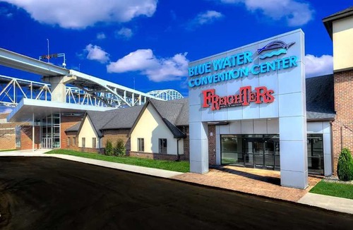 Port Huron Hotel | DoubleTree by Hilton Port Huron