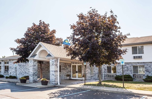 Imlay City Hotel | Days Inn by Wyndham Imlay City