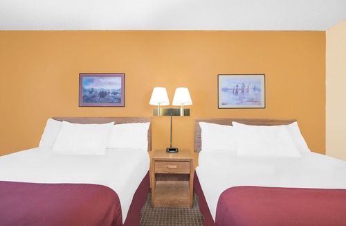 Pinnacles Entrance Badlands Hotel | Days Inn by Wyndham Wall