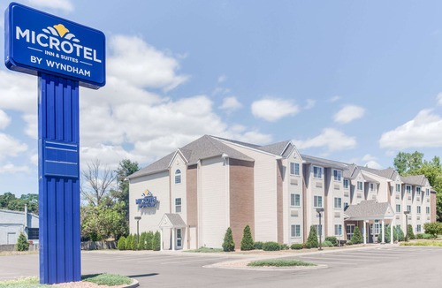 Bath Hotel | Microtel Inn & Suites Bath