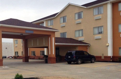 Harrison Hotel | Best Western Plus Whitewater Inn
