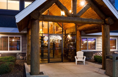 Two Harbors Hotel | AmericInn by Wyndham Two Harbors Near Lake Superior