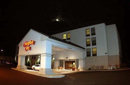 Norton Shores Hotel | Hampton Inn Muskegon