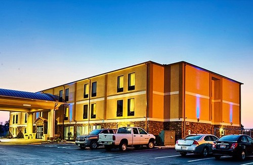 Chillicothe Hotel | Holiday Inn Express Chillicothe East, an IHG Hotel