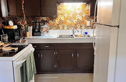 Bessemer House | Charming Bessemer Retreat: 2-Bedroom Home, Near Downtown with Modern Amenities!