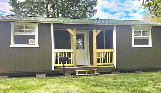 The Turtle/Mikinak Cabin, located within 35-40 minutes from Pictured Rocks