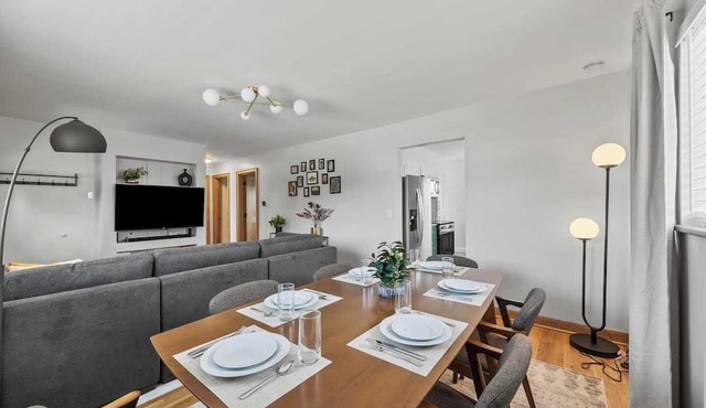 MTR KING bed |Game Room | Chef Kitchen |Fire Pit